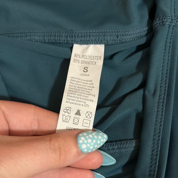 Blue Mini Bubble Skirt with Pleated High-Low Design - Picture 2 of 3